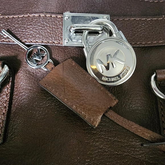 Preowned Michael Kors Hamilton Satchel Bag - Picture 4 of 11